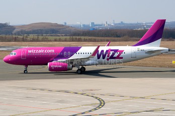 UR-WUC - Wizz Air Airbus A320