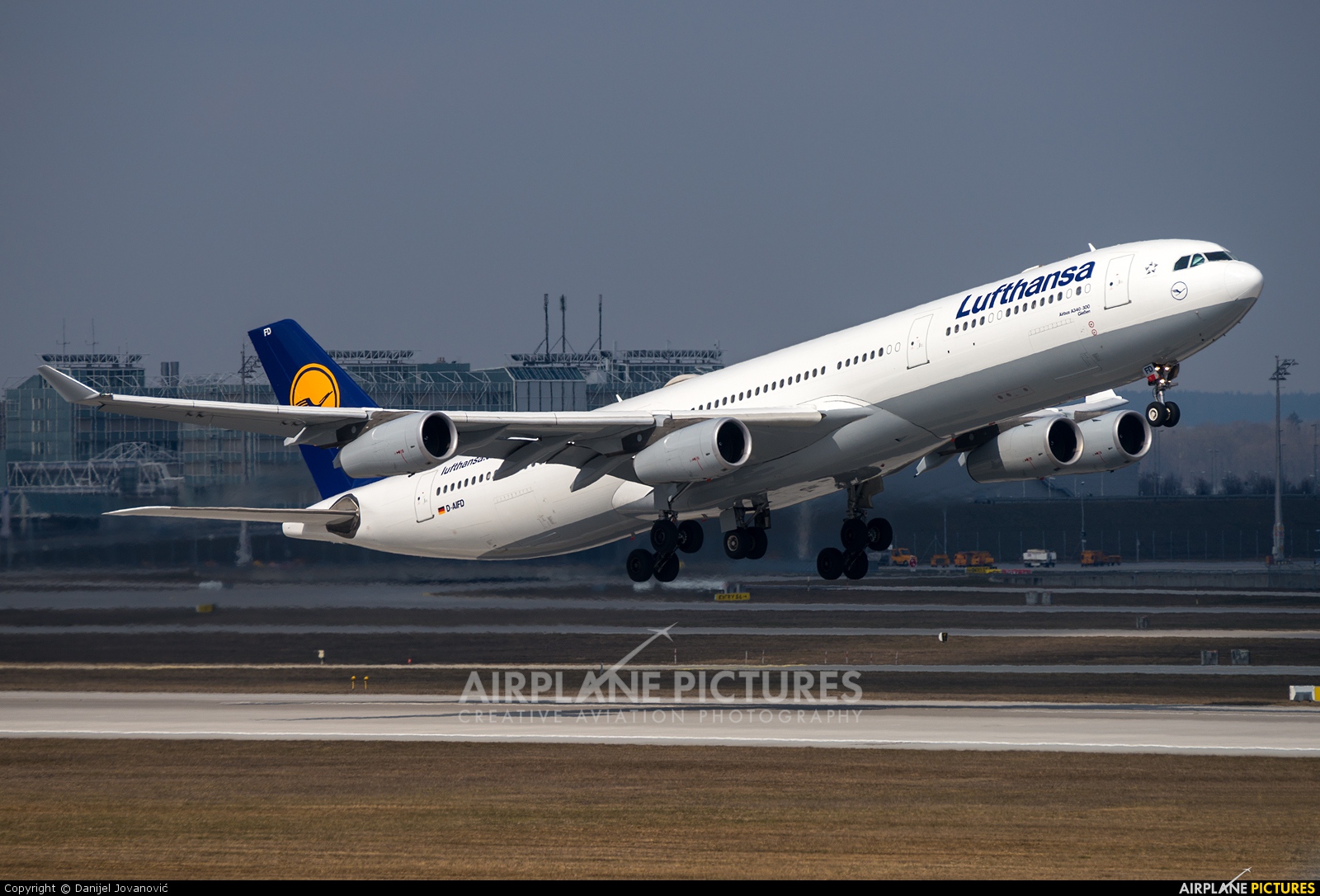 Lufthansa D-AIFD aircraft at Munich