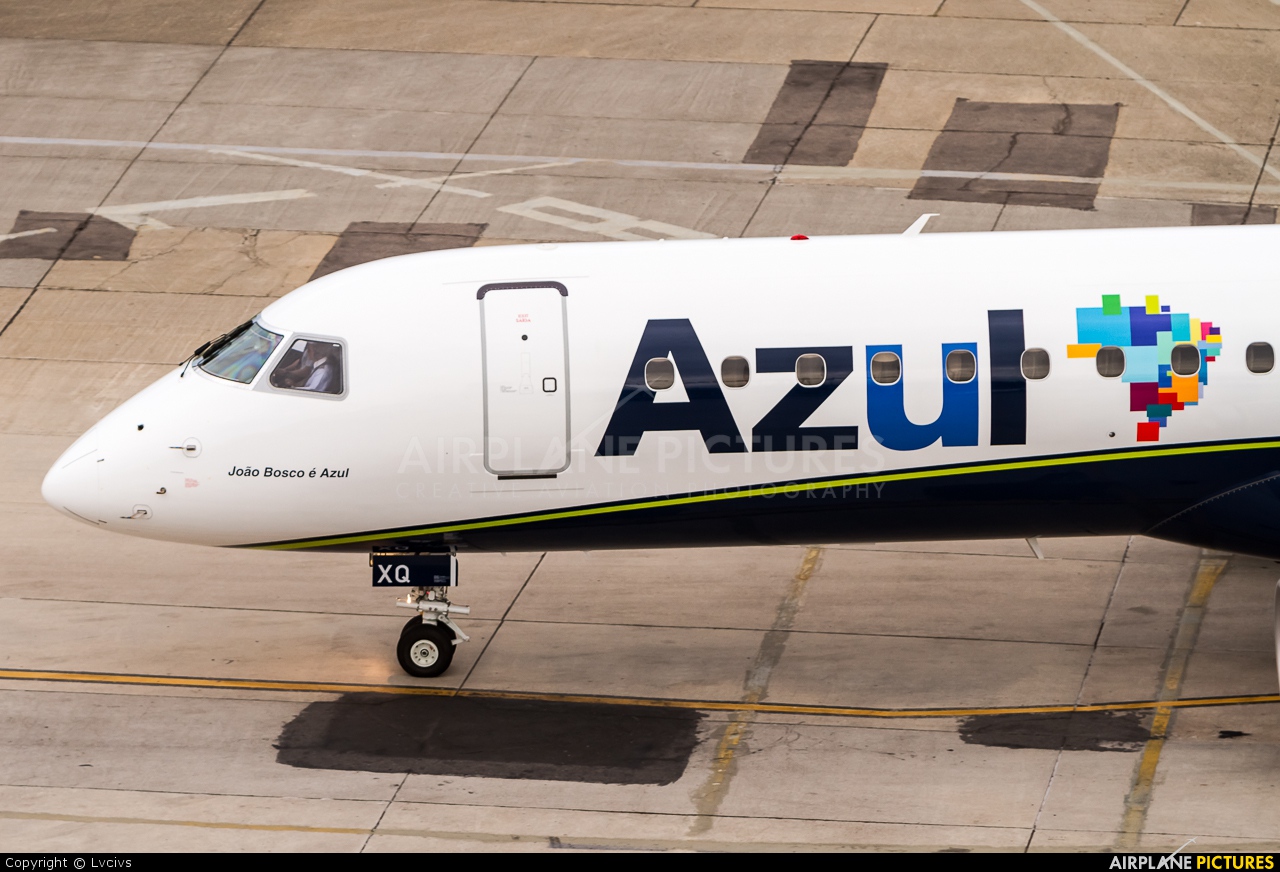 Azul Linhas Aéreas PR-AXQ aircraft at Rio de Janeiro - Santos Dumont