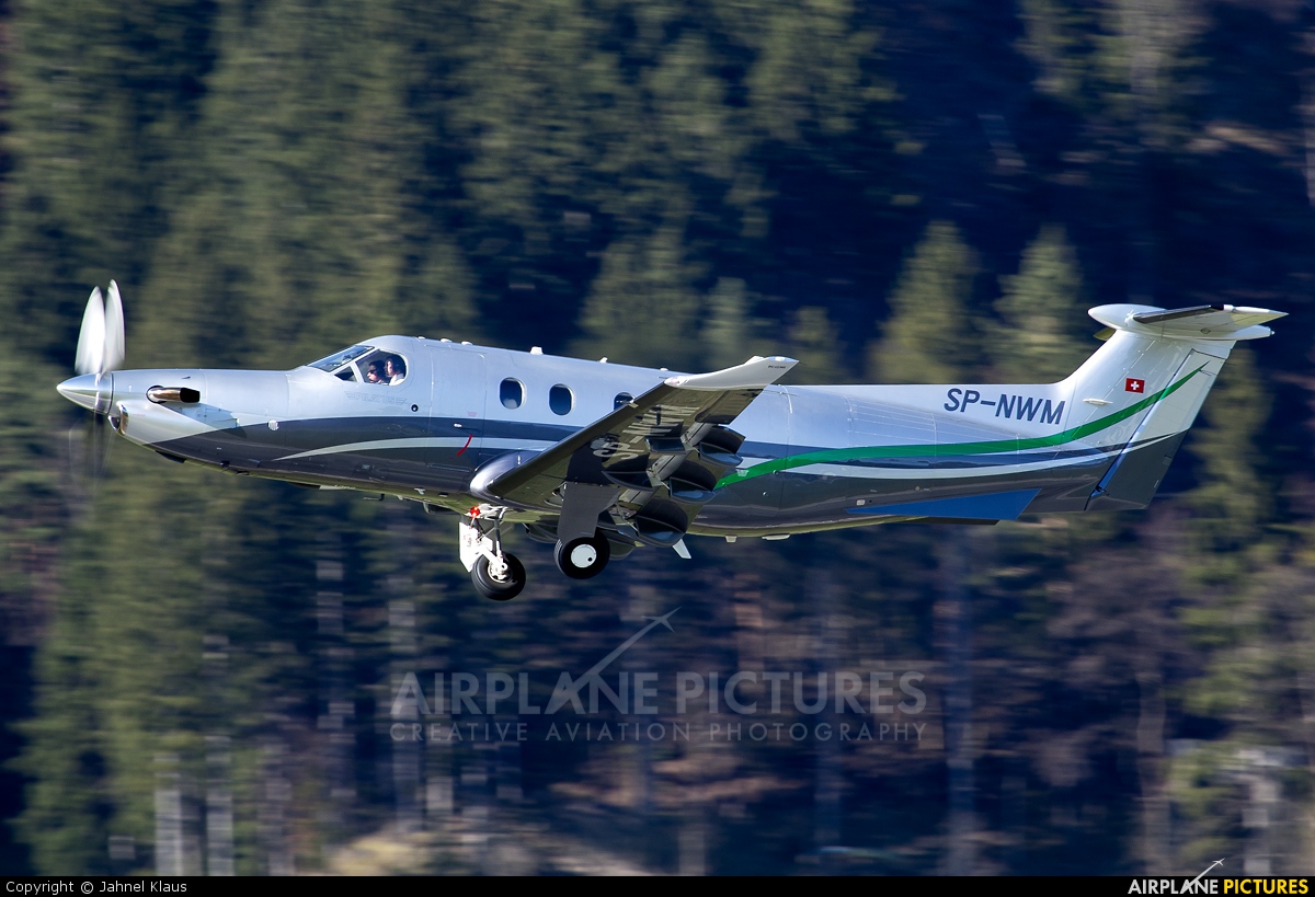 Private SP-NWM aircraft at Innsbruck