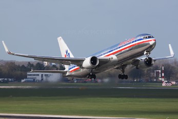 N353AA - American Airlines Boeing 767-300ER