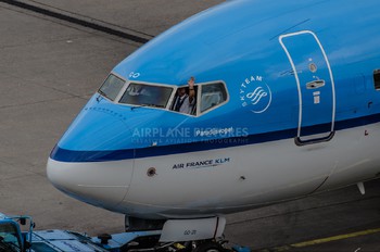 PH-BGO - KLM Boeing 737-700