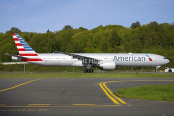 N722AN - American Airlines Boeing 777-300ER