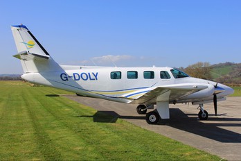 G-DOLY - Private Cessna 303 Crusader