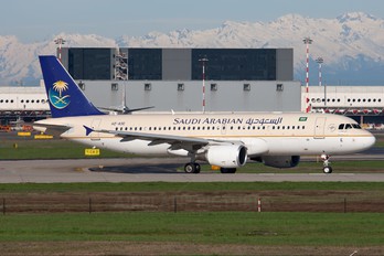 HZ-ASE - Saudi Arabian Airlines Airbus A320