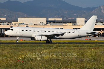 G-POWI - Titan Airways Airbus A320