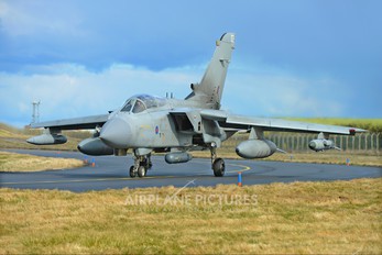 ZG712 - Royal Air Force Panavia Tornado GR.4 / 4A