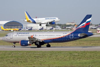 VP-BZR - Aeroflot Airbus A320