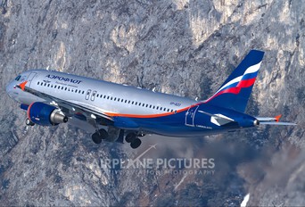 VP-BZO - Aeroflot Airbus A320