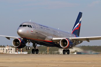 VP-BZR - Aeroflot Airbus A320