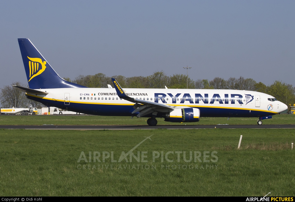 Ryanair EI-EMA aircraft at Maastricht - Aachen