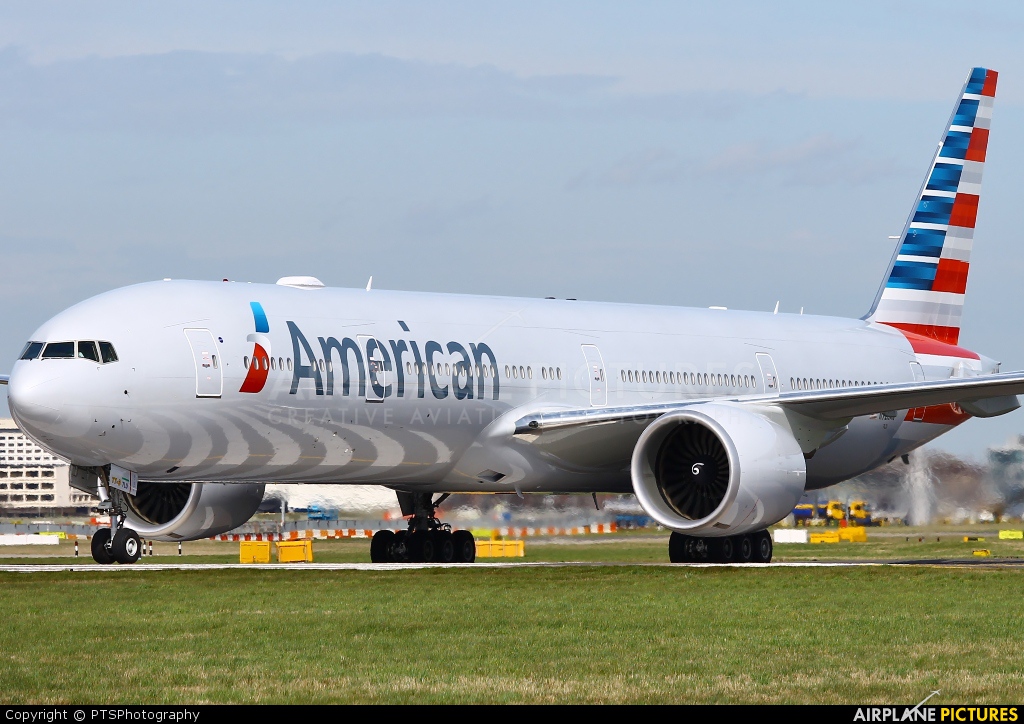 American Airlines N720AN aircraft at London - Heathrow