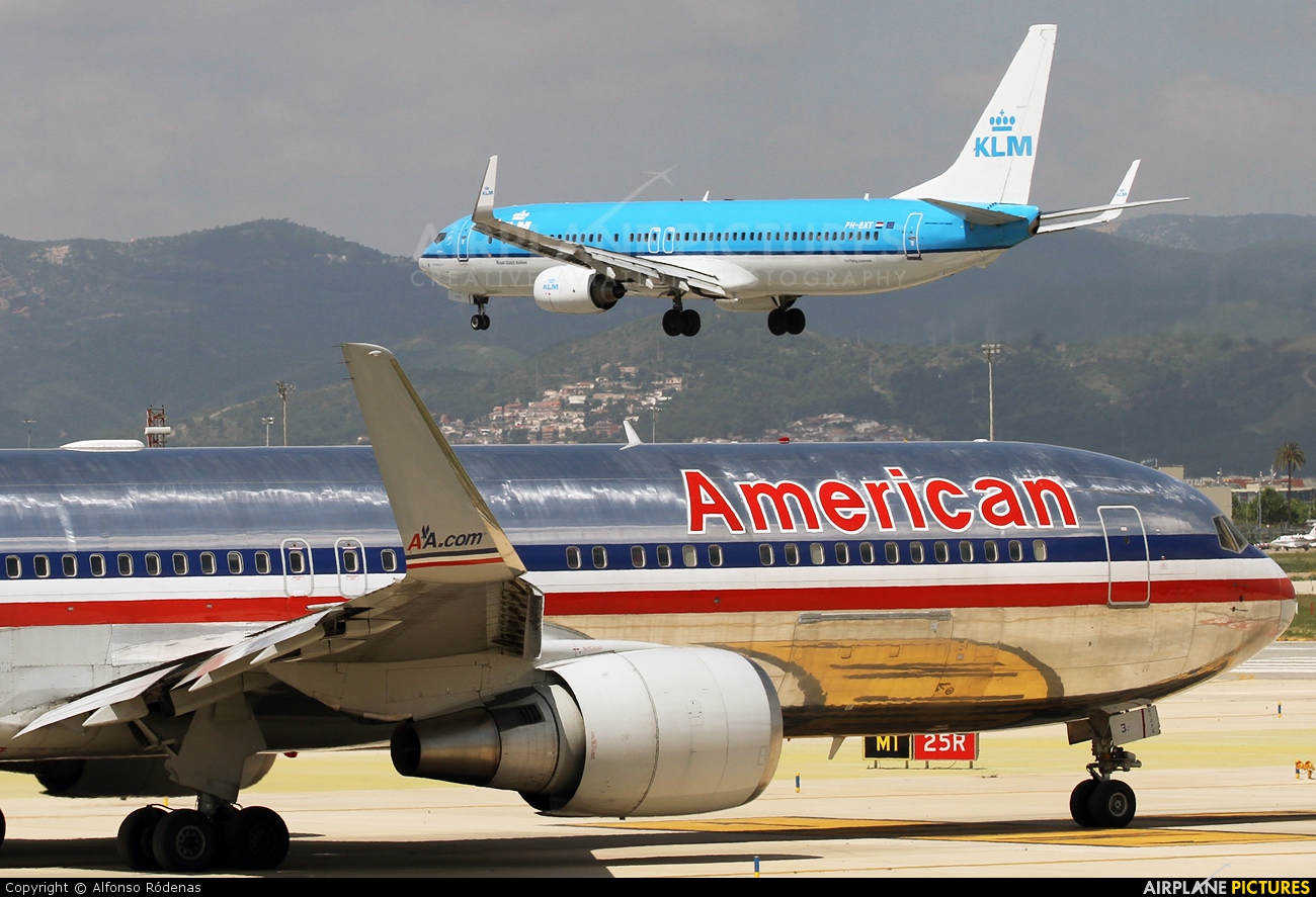 American Airlines N387AM aircraft at Barcelona - El Prat