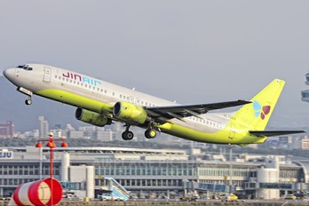 HL7564 - Jin Air Boeing 737-800