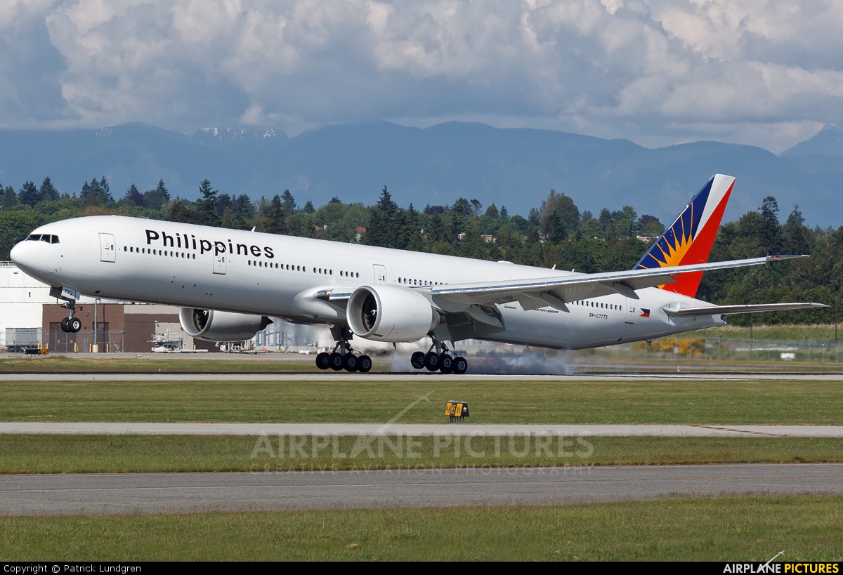 Philippines Airlines RP-C7773 aircraft at Vancouver Intl, BC