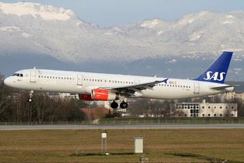 OY-KBL - SAS - Scandinavian Airlines Airbus A321