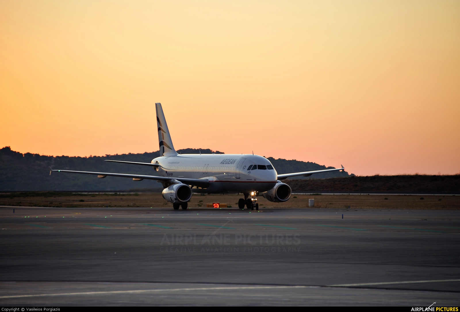 Aegean Airlines SX-DVV aircraft at Athens - Eleftherios Venizelos