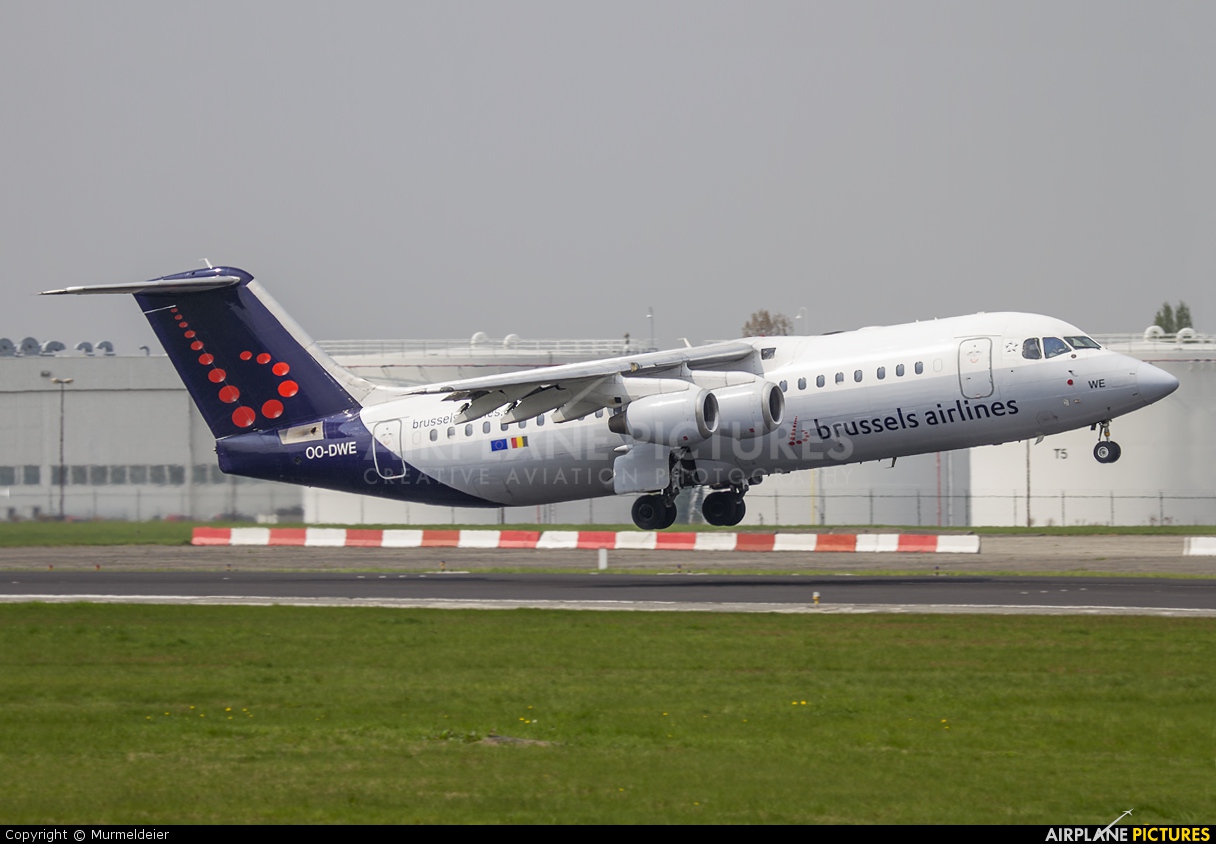 Brussels Airlines OO-DWE aircraft at Brussels - Zaventem