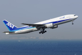 JA8967 - ANA - All Nippon Airways Boeing 777-200