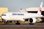 JAL - Japan Airlines JA733J image