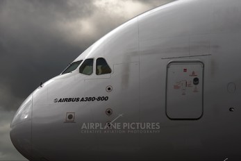 A6-EDE - Emirates Airlines Airbus A380