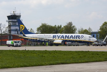 EI-DYD - Ryanair Boeing 737-800