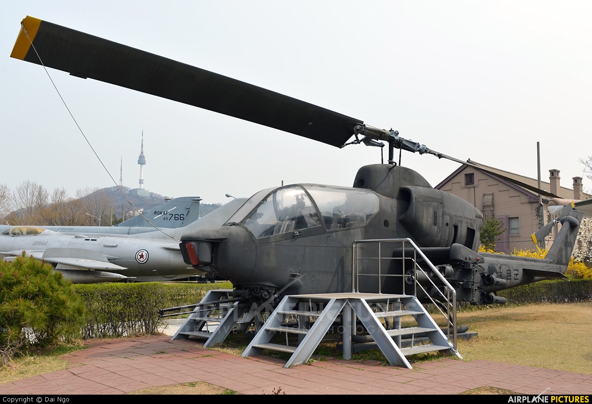 Korea (South) - Air Force 29066 aircraft at Yongsan-dong - War Memorial of Korea