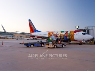 N945WN - Southwest Airlines Boeing 737-700