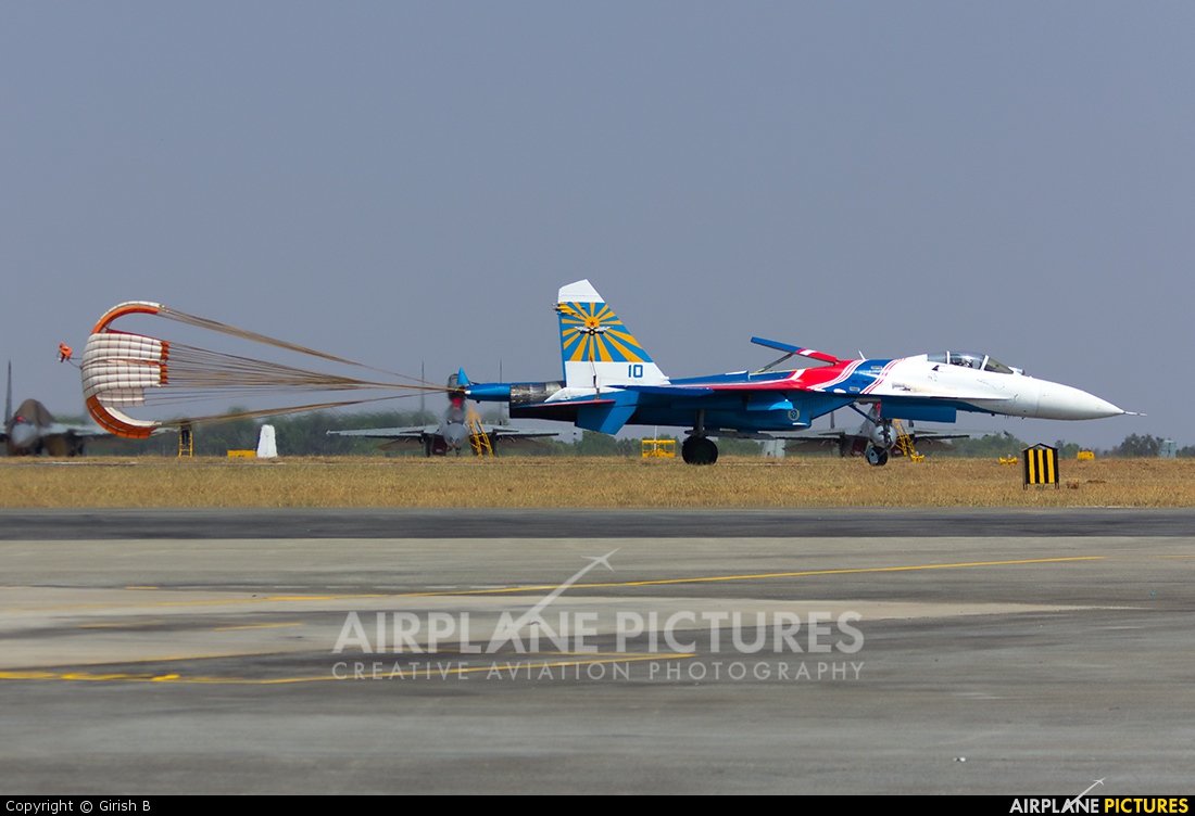 Russia - Air Force "Russian Knights" 10 aircraft at Yelahanka AFB