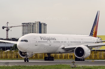 RP-C7775 - Philippines Airlines Boeing 777-300ER