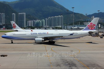 B-18303 - China Airlines Airbus A330-300
