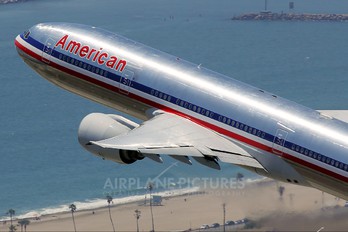 N777AN - American Airlines Boeing 777-200ER
