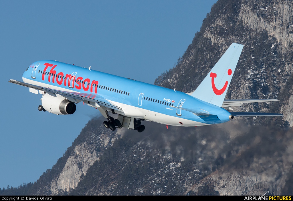 Thomson/Thomsonfly G-OOBJ aircraft at Innsbruck