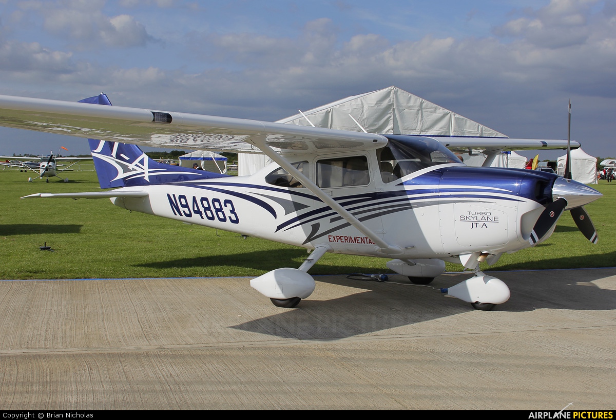 Private N94883 aircraft at Northampton / Sywell