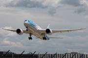  Thomson's Dreamliner training at Hannover title=