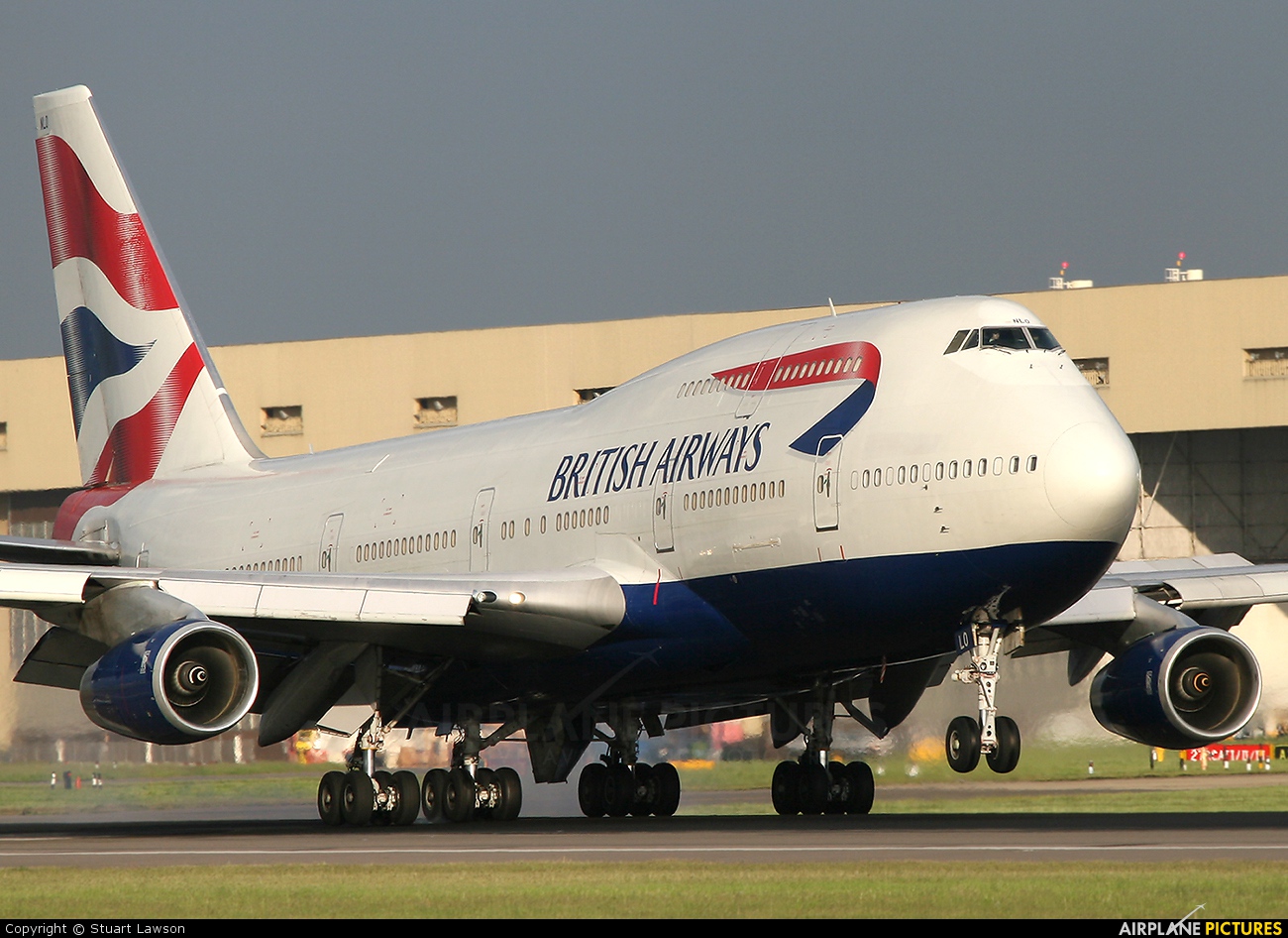 British Airways G-BNLO aircraft at London - Heathrow