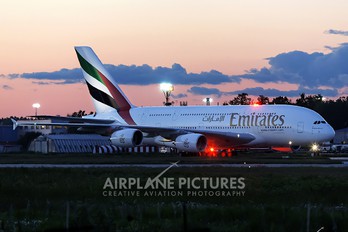 A6-EEG - Emirates Airlines Airbus A380