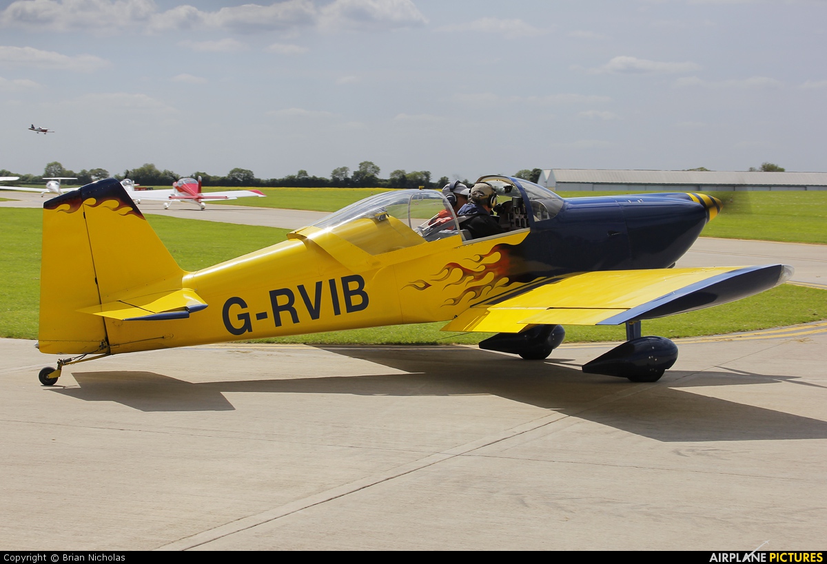 Private G-RVIB aircraft at Northampton / Sywell