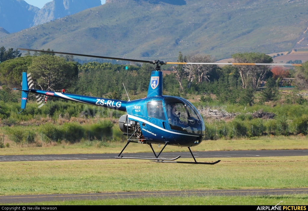 Base 4 ZS-RLG aircraft at Stellenbosch