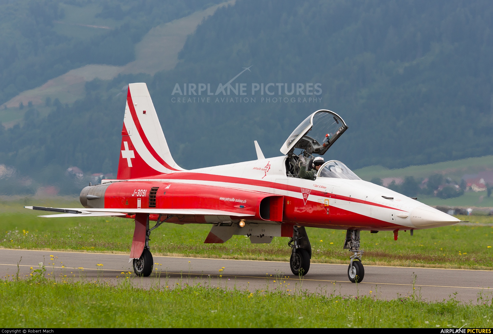 Switzerland - Air Force:  Patrouille de Suisse J-3091 aircraft at Zeltweg