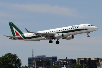 EI-RNA - Alitalia Embraer ERJ-190 (190-100)