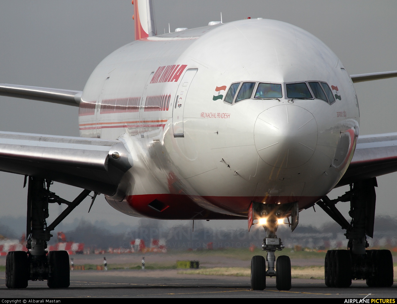 Air India VT-ALB aircraft at London - Heathrow