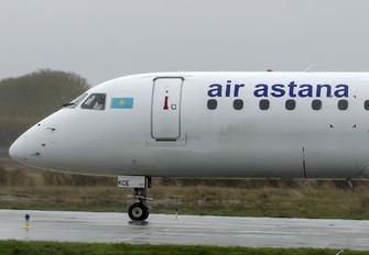 P4-KCE - Air Astana Embraer ERJ-190 (190-100)