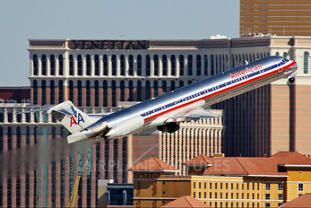 N436AA - American Airlines McDonnell Douglas MD-83