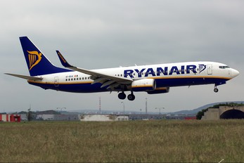 EI-EKX - Ryanair Boeing 737-800