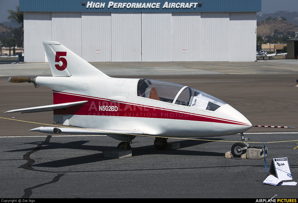 Private N502BD aircraft at El Cajon - Gillespie Field