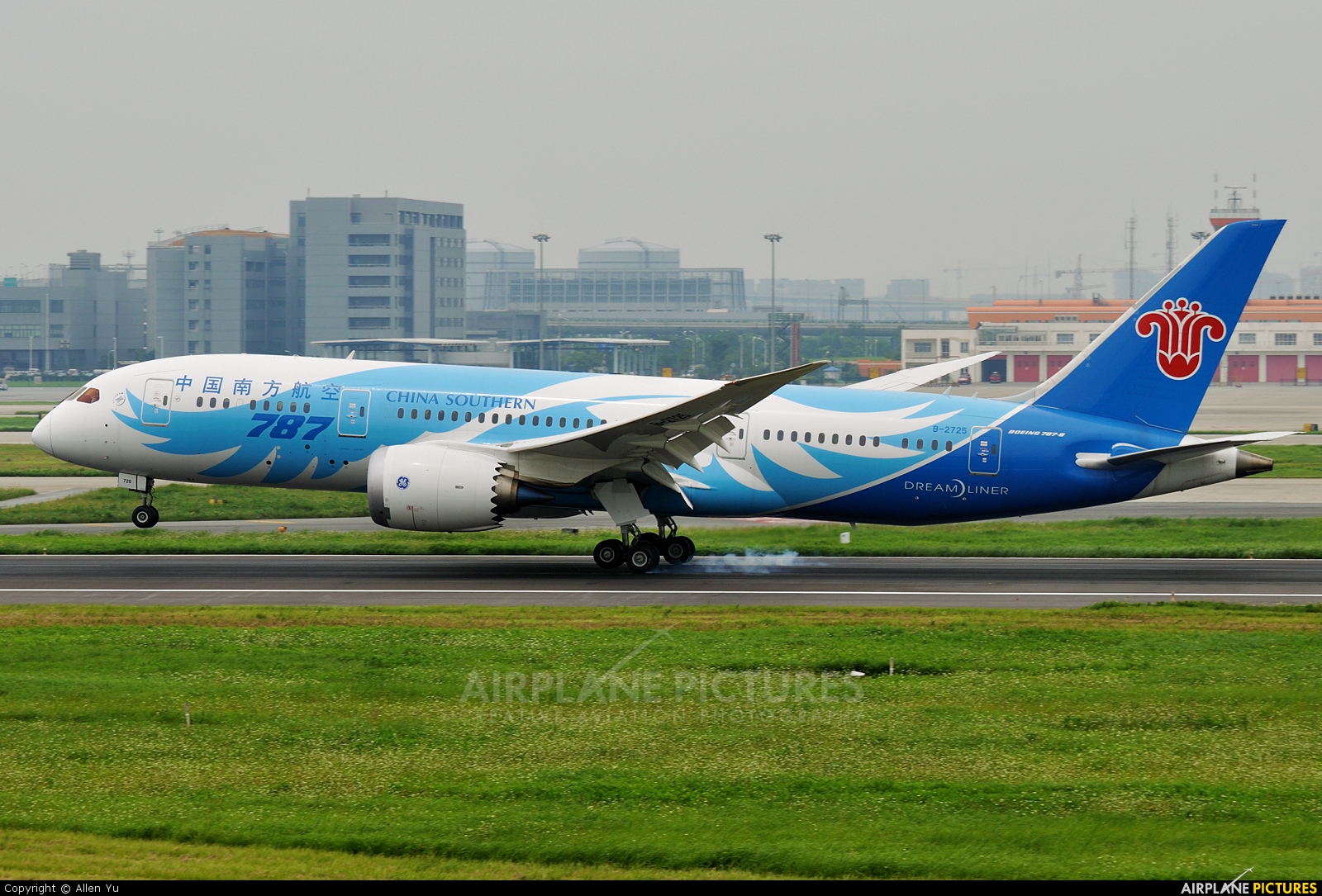 B 2725 China Southern Airlines Boeing 787 8 Dreamliner At Shanghai Hongqiao Photo Id Airplane Pictures Net