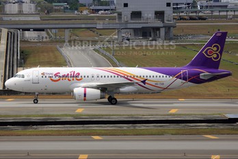 HS-TXD - Thai Smile Airbus A320