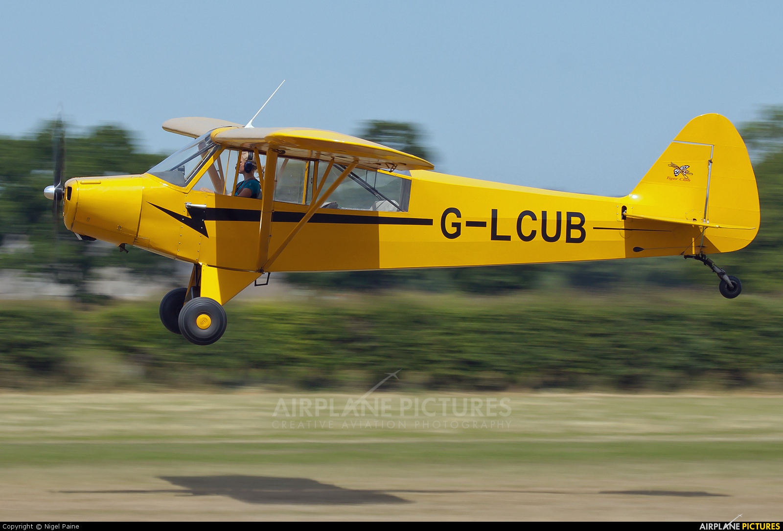 Private G-LCUB aircraft at Lashenden / Headcorn