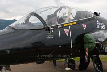 XX321 - Royal Air Force British Aerospace Hawk T.1/ 1A